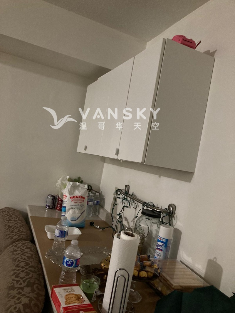 250106203156_Lr studio2.jpg